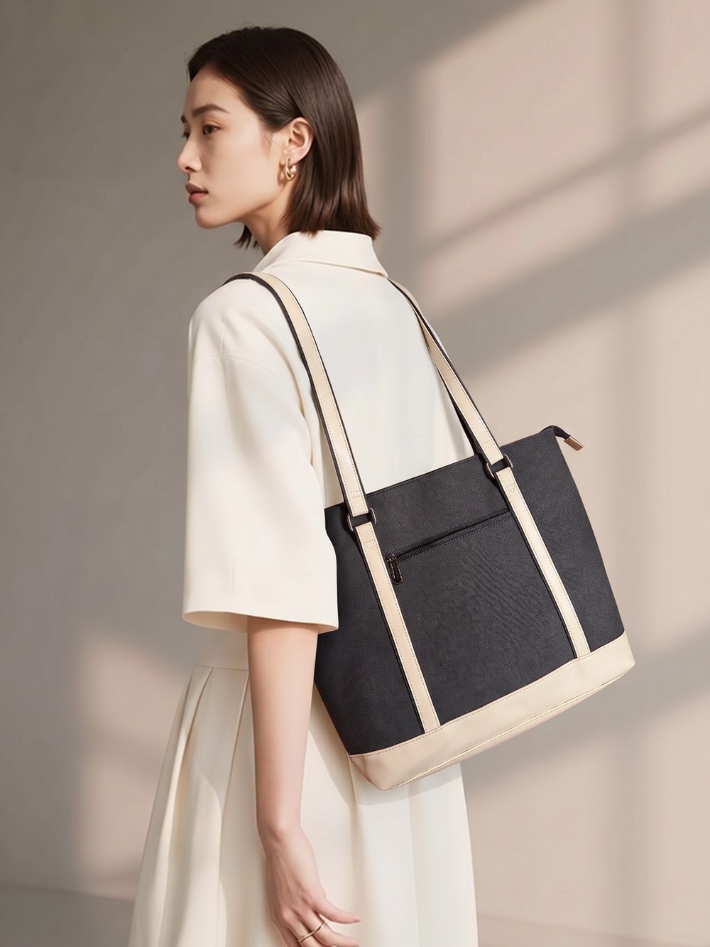 NWOT Mosiso Black and Cream Laptop Bag